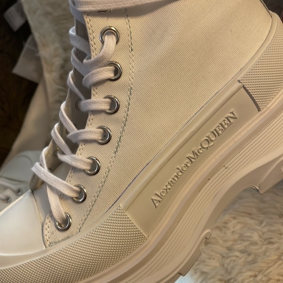 Alexander Mcqueen Tread Slick High Top Sneaker